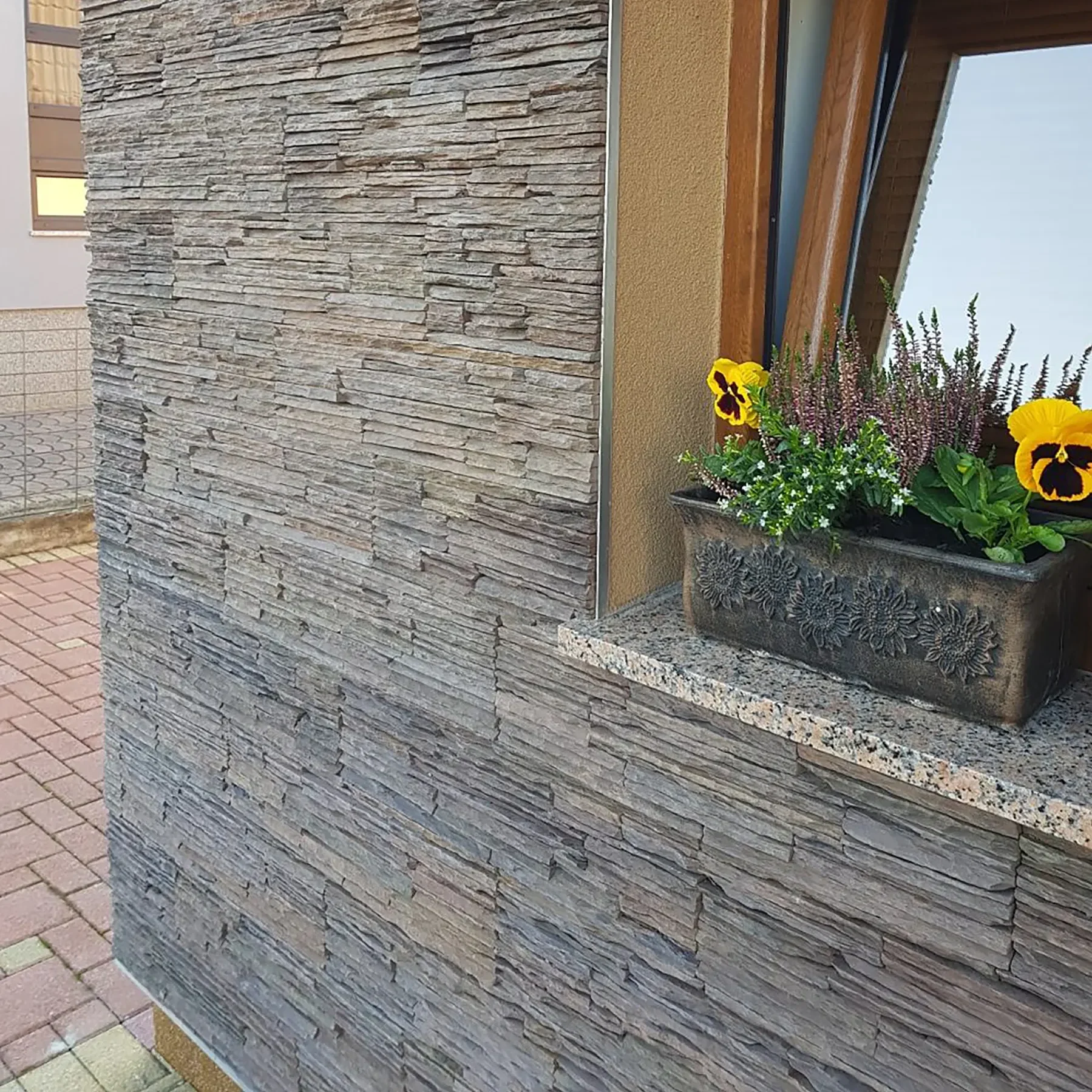 Peacock Multi Slate