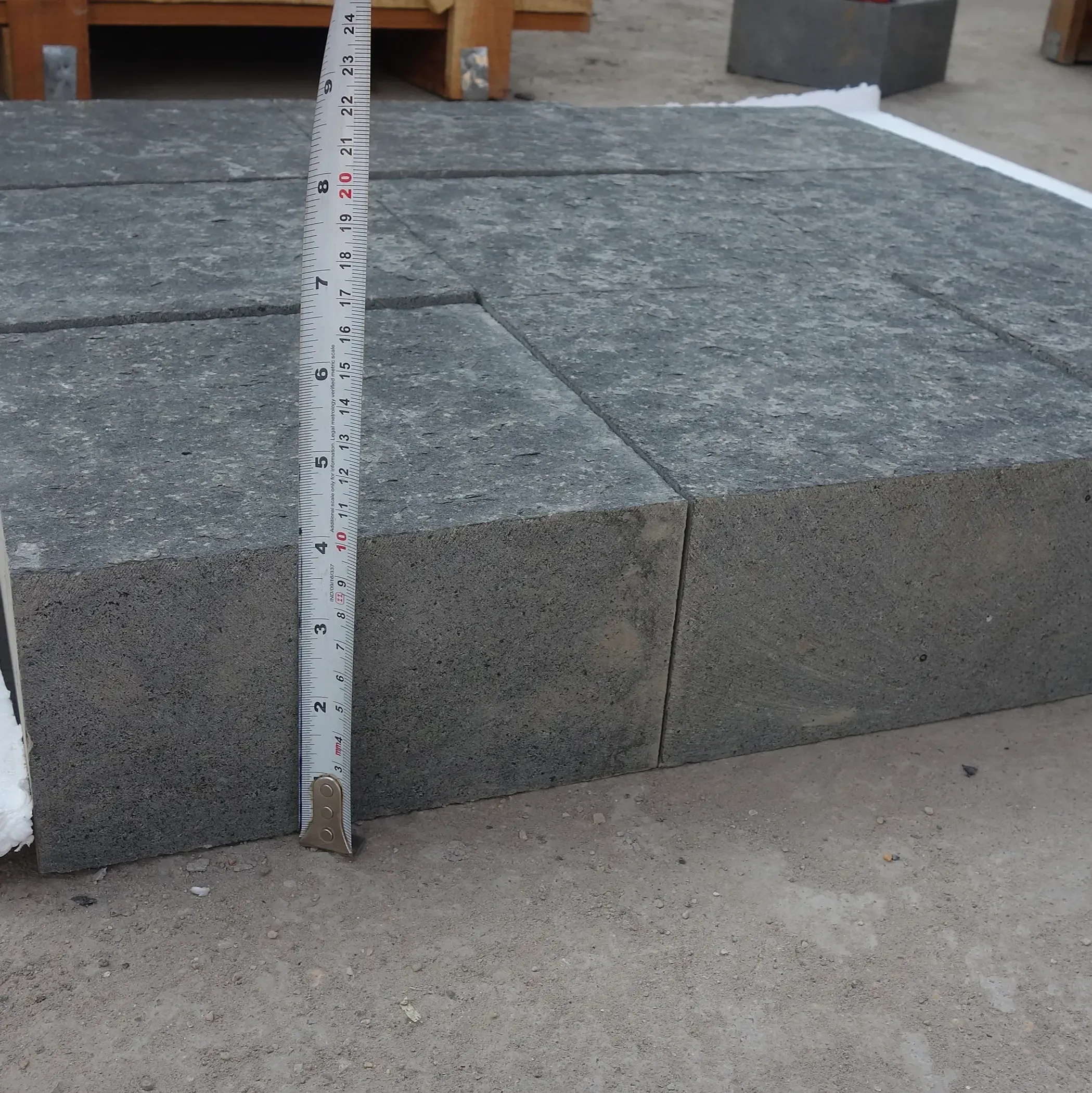 Basalt Cobbles & Setts Paving