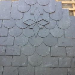 Decorative slate roofing tiles with scalloped pattern design by Indian Natural Stones