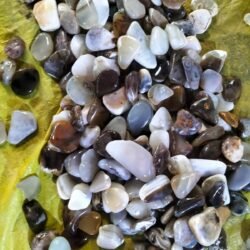 Agate Flat Polished Small Pebbles by Indian Natural Stones for residential and commercial spaces